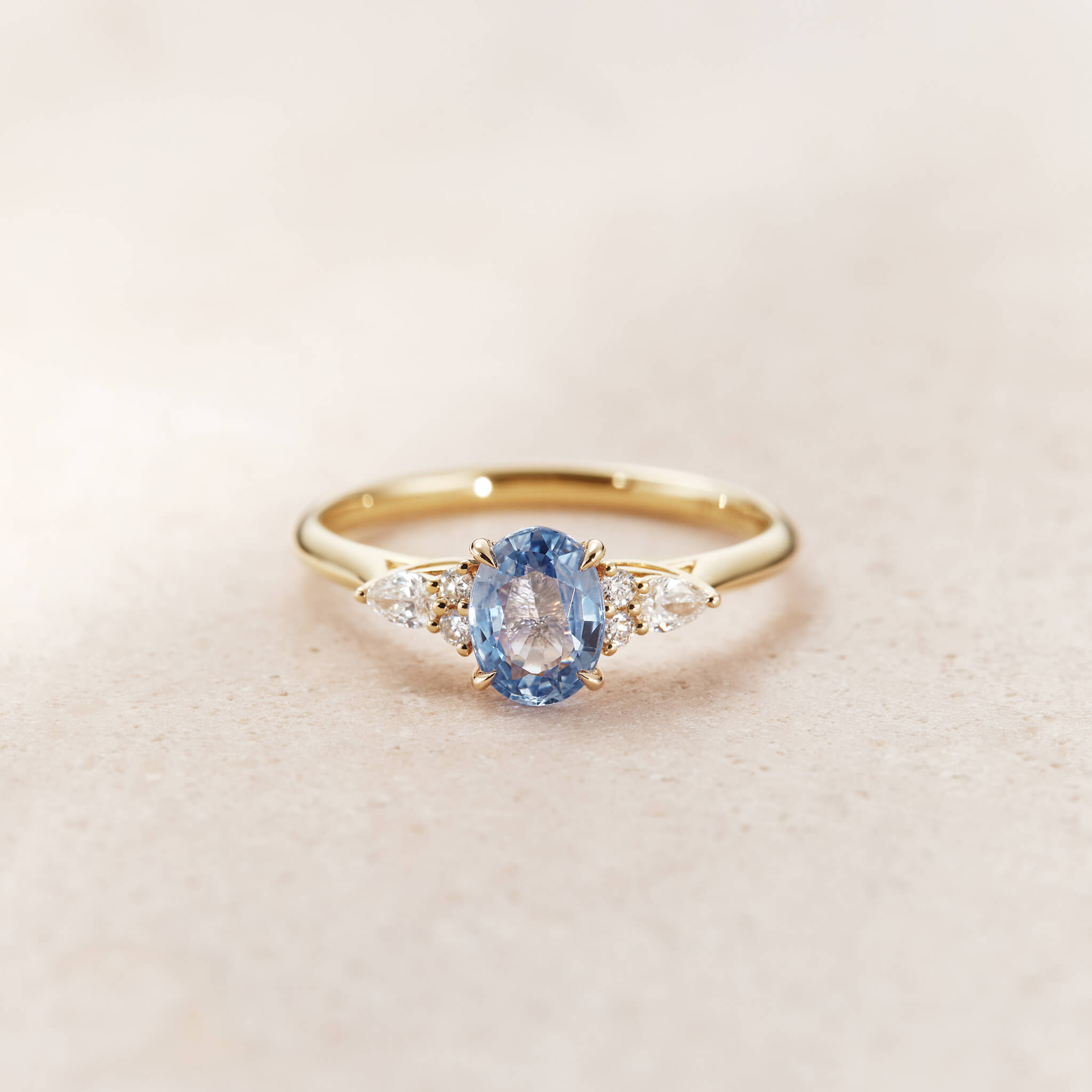 Oval Sapphire and Lab Grown Diamond Ring 14k Gold - Alruna