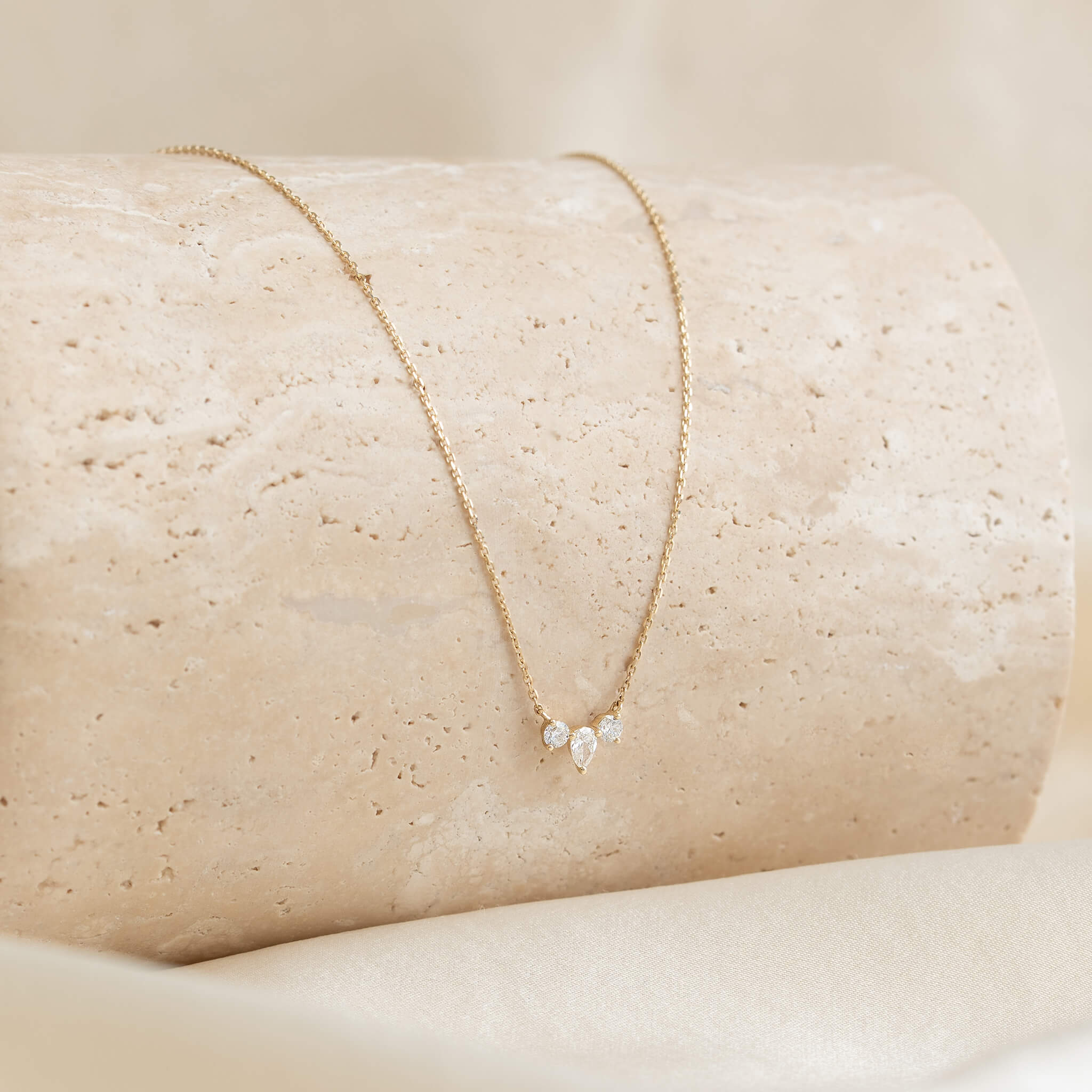 Lab Grown Diamond Cluster Necklace 14k Gold - Trinity