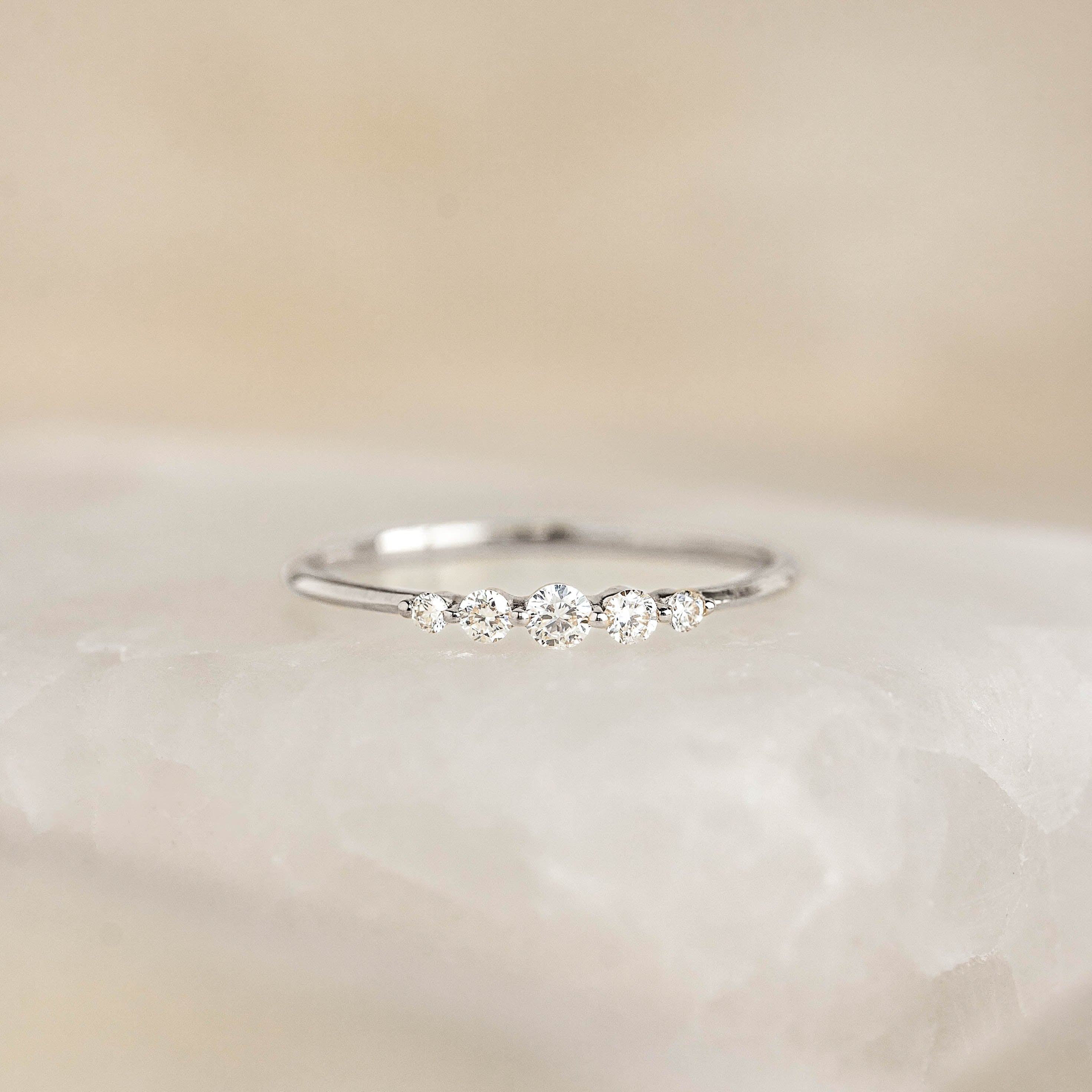 Graduated Lab Grown Diamond Ring White Gold - Dahlia