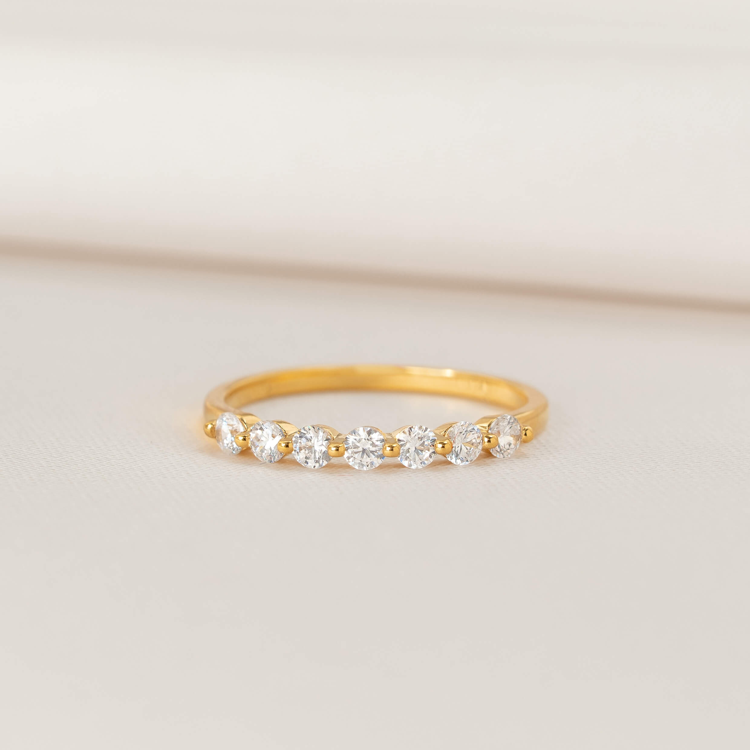 Half Eternity Gemstone Ring - Vanja