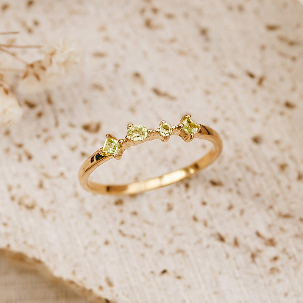 Peridot Ring - Ilse
