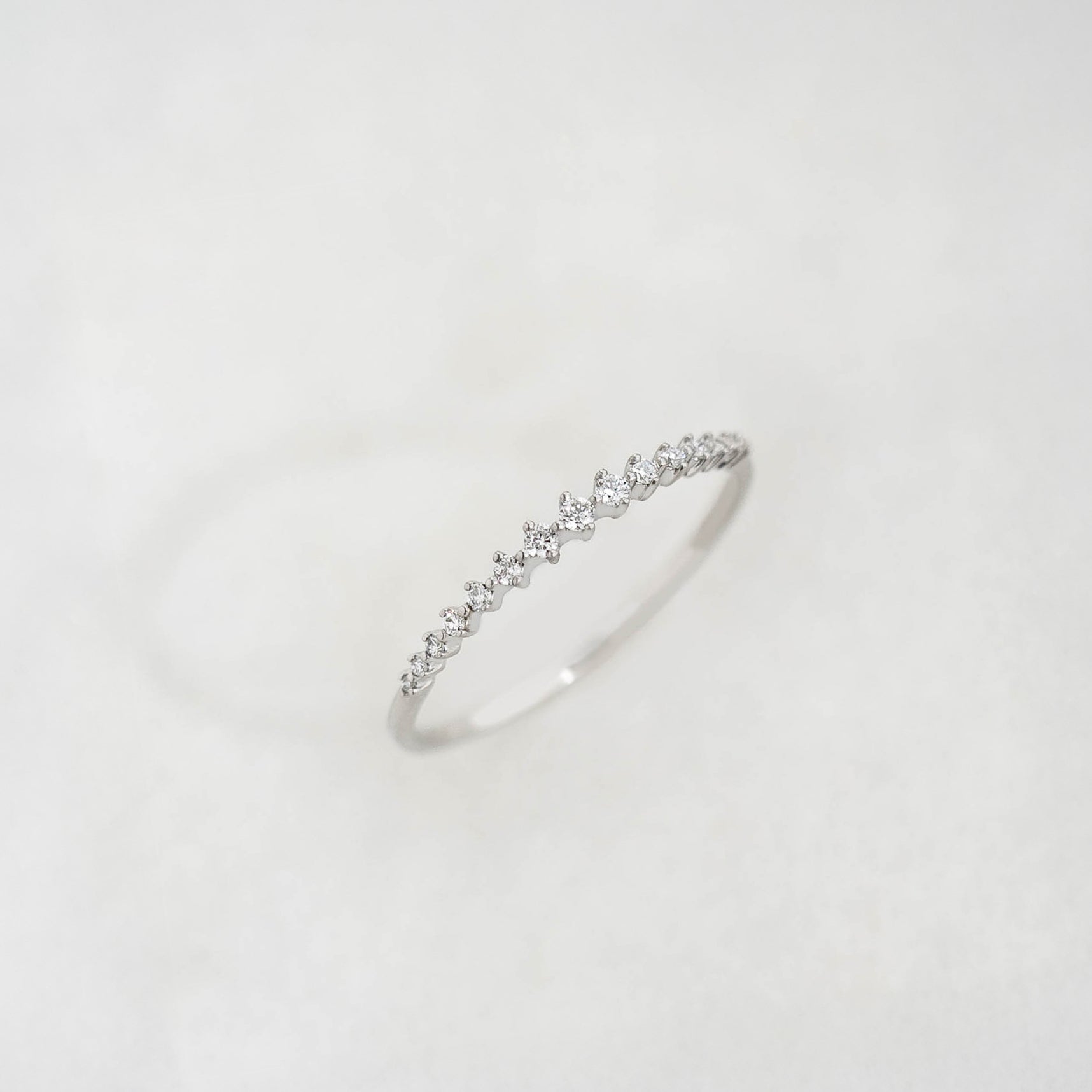 Graduated Lab Grown Diamond Ring White Gold - Ophelia