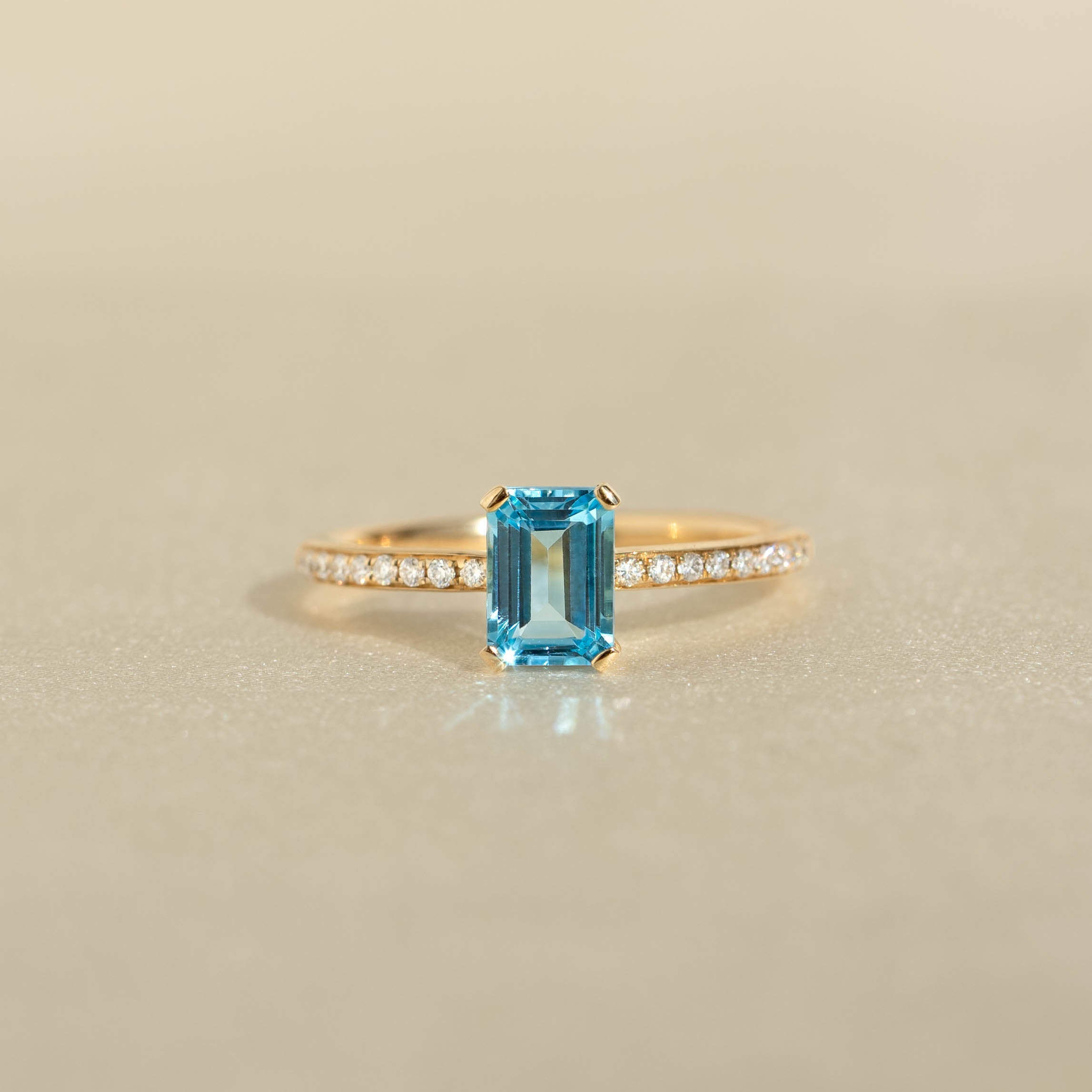 Baguette Swiss Blue Topaz and Lab Grown Diamond Ring 14k Gold - Safiya