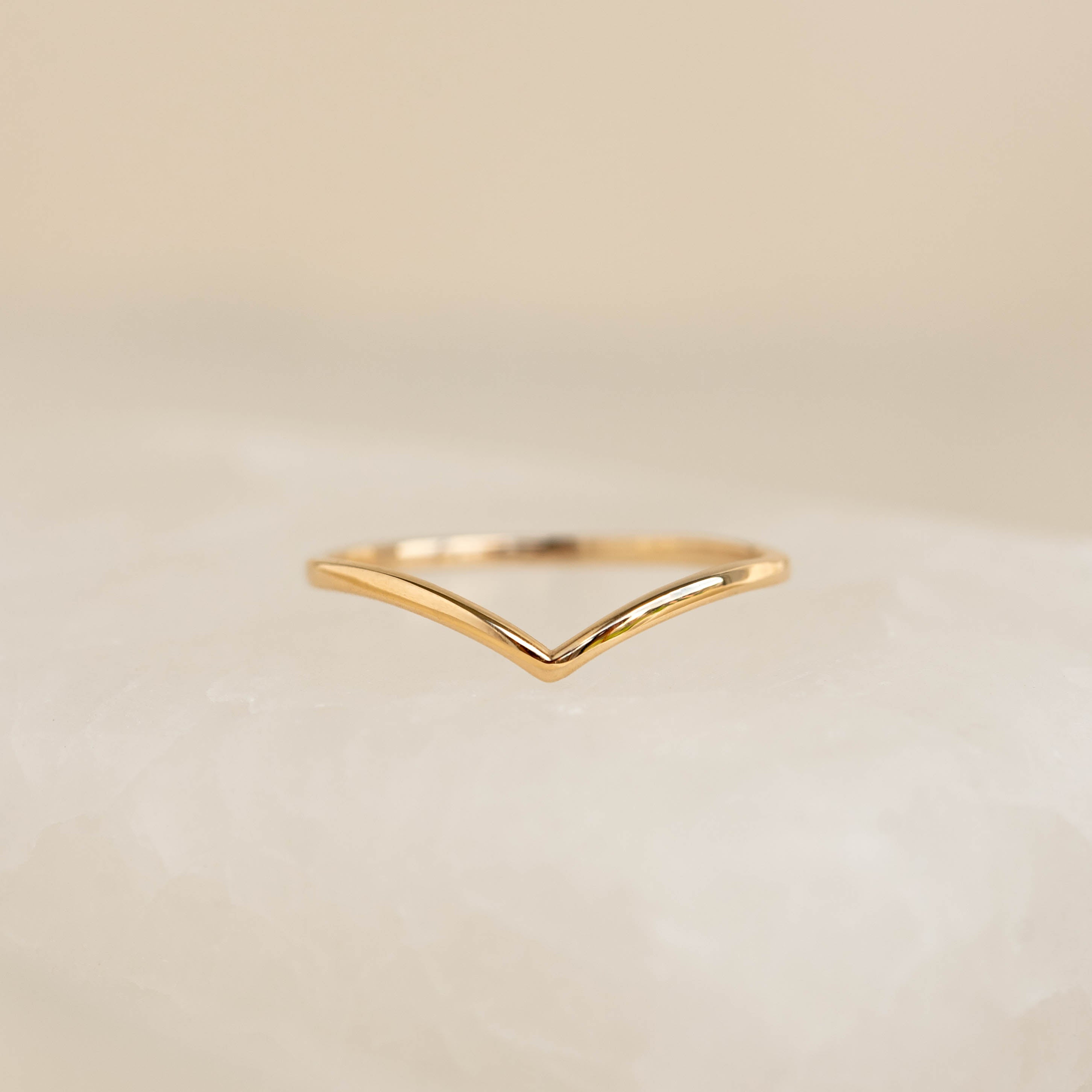 V Ring 14k Gold - Malva