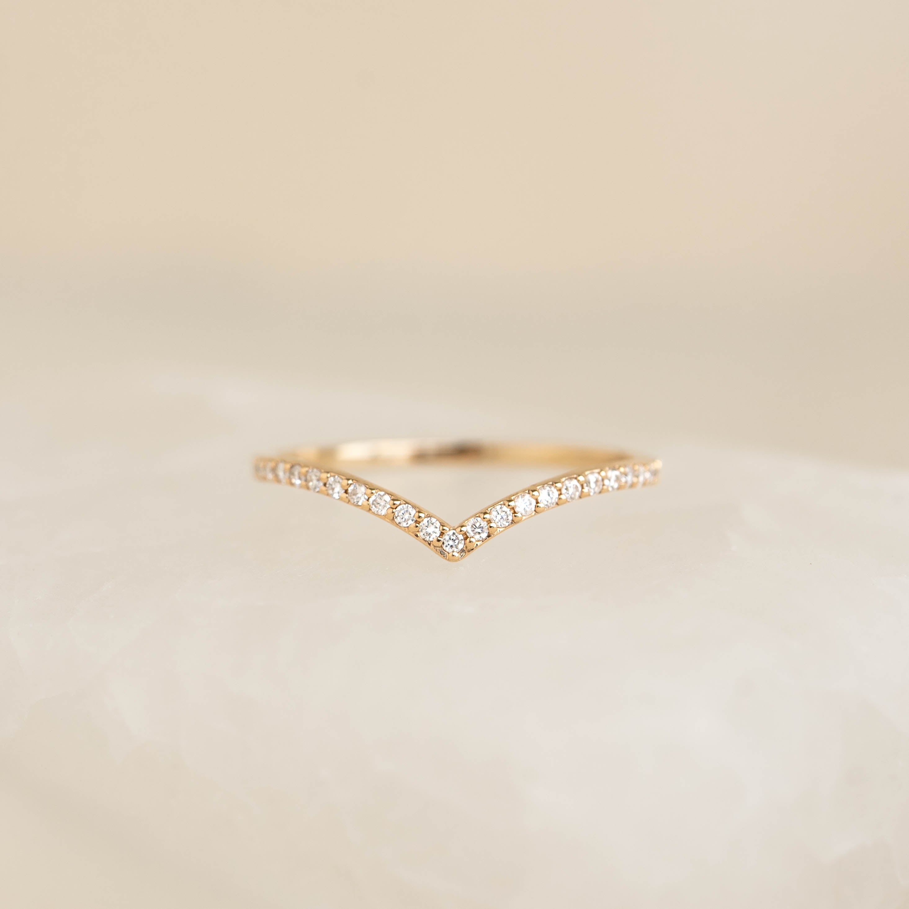 Lab Grown Diamond V Ring 14k Gold - Sanne