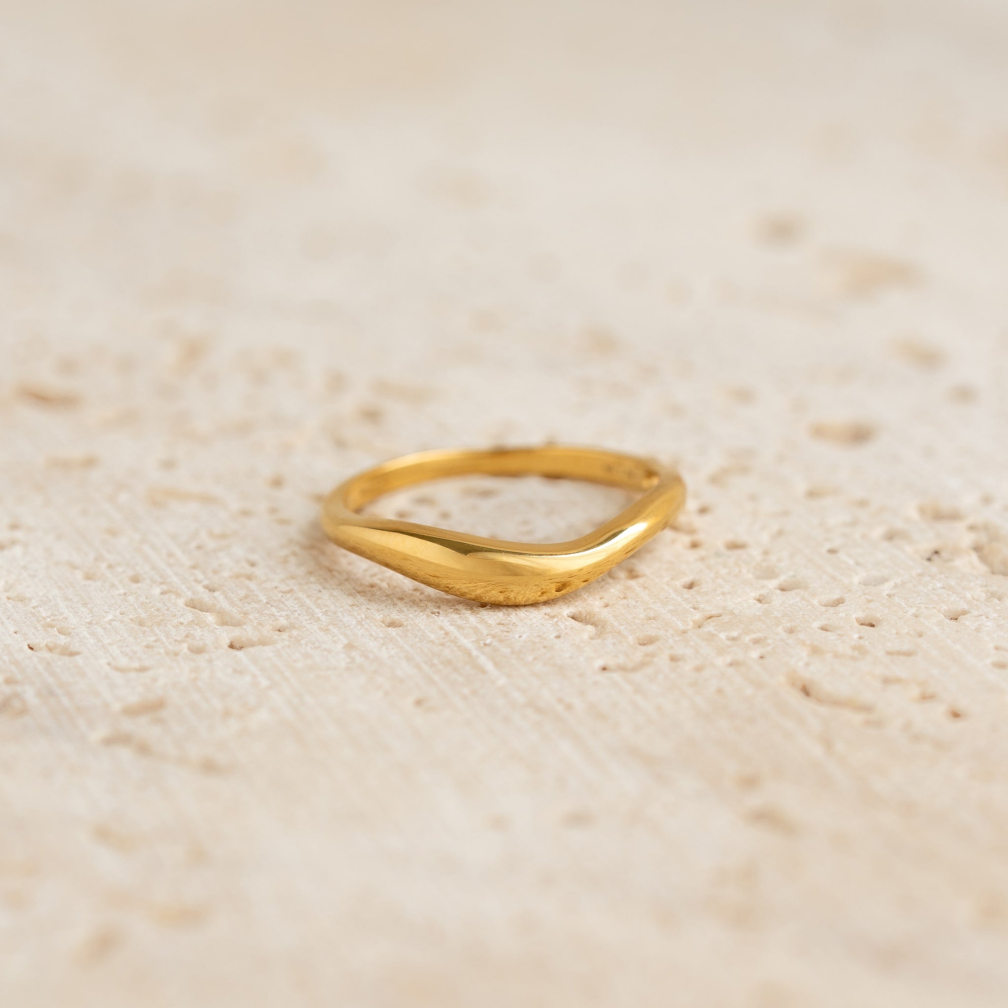 Organic Wavy Ring - Nyssa