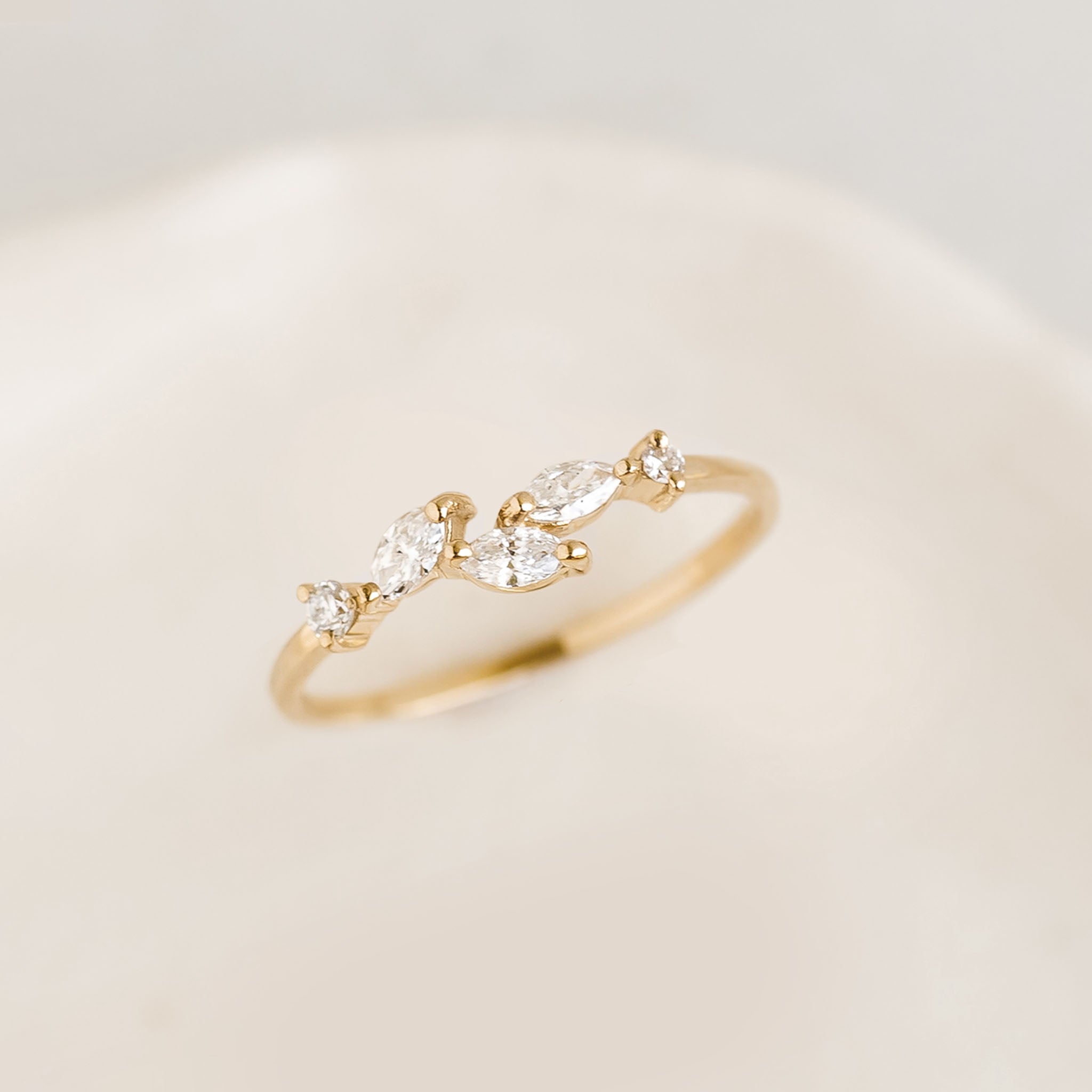 Lab Grown Diamond Leaf Ring 14k Gold - Noemi