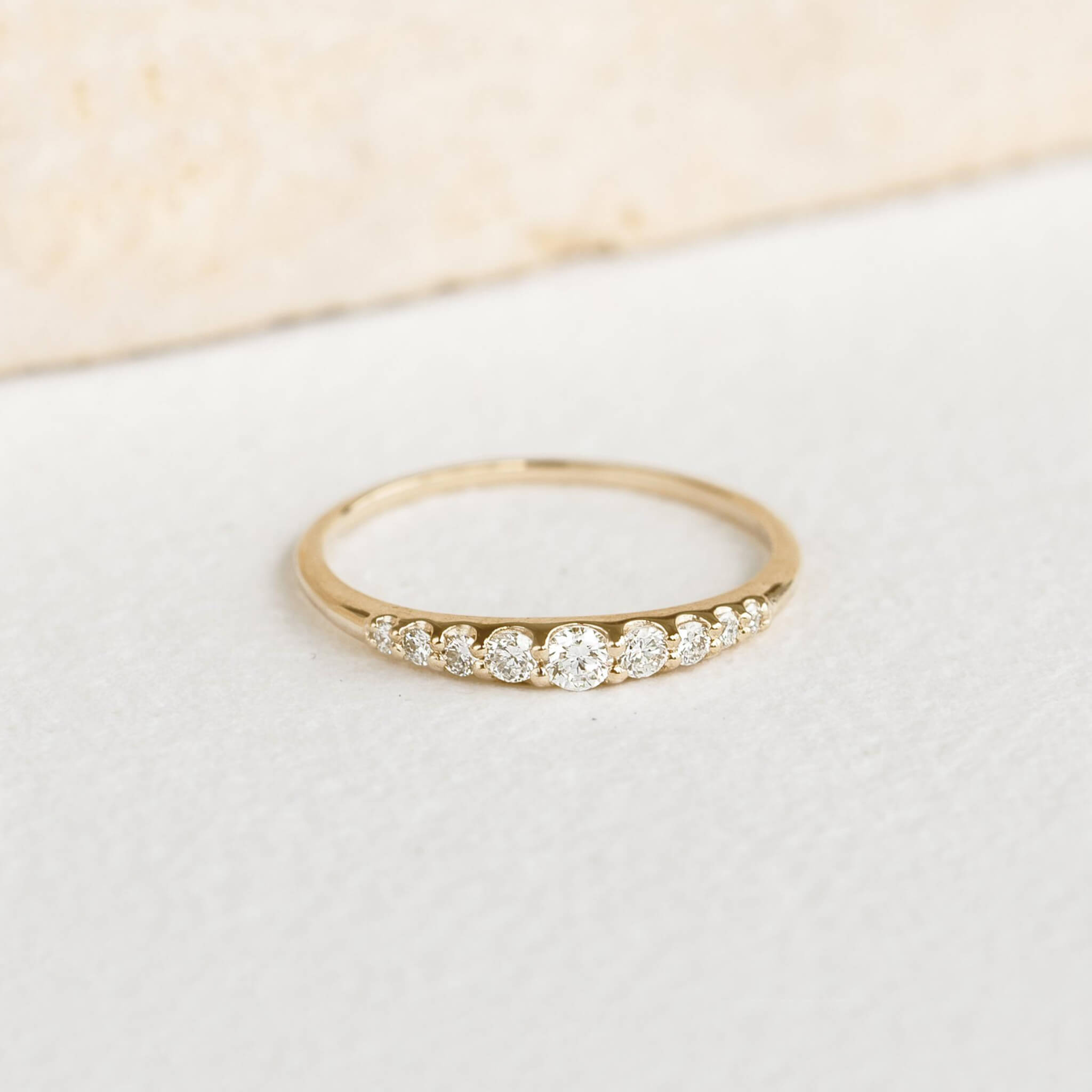 Graduated Lab Grown Diamond Ring 14k Gold - Zoe